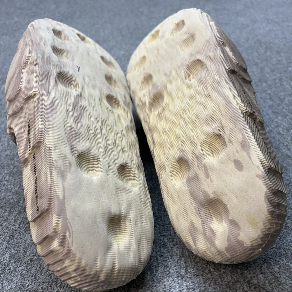 adidas Adilette Men's Beige Slide Sandals US 10 Synthetic Lightweight Slip-On